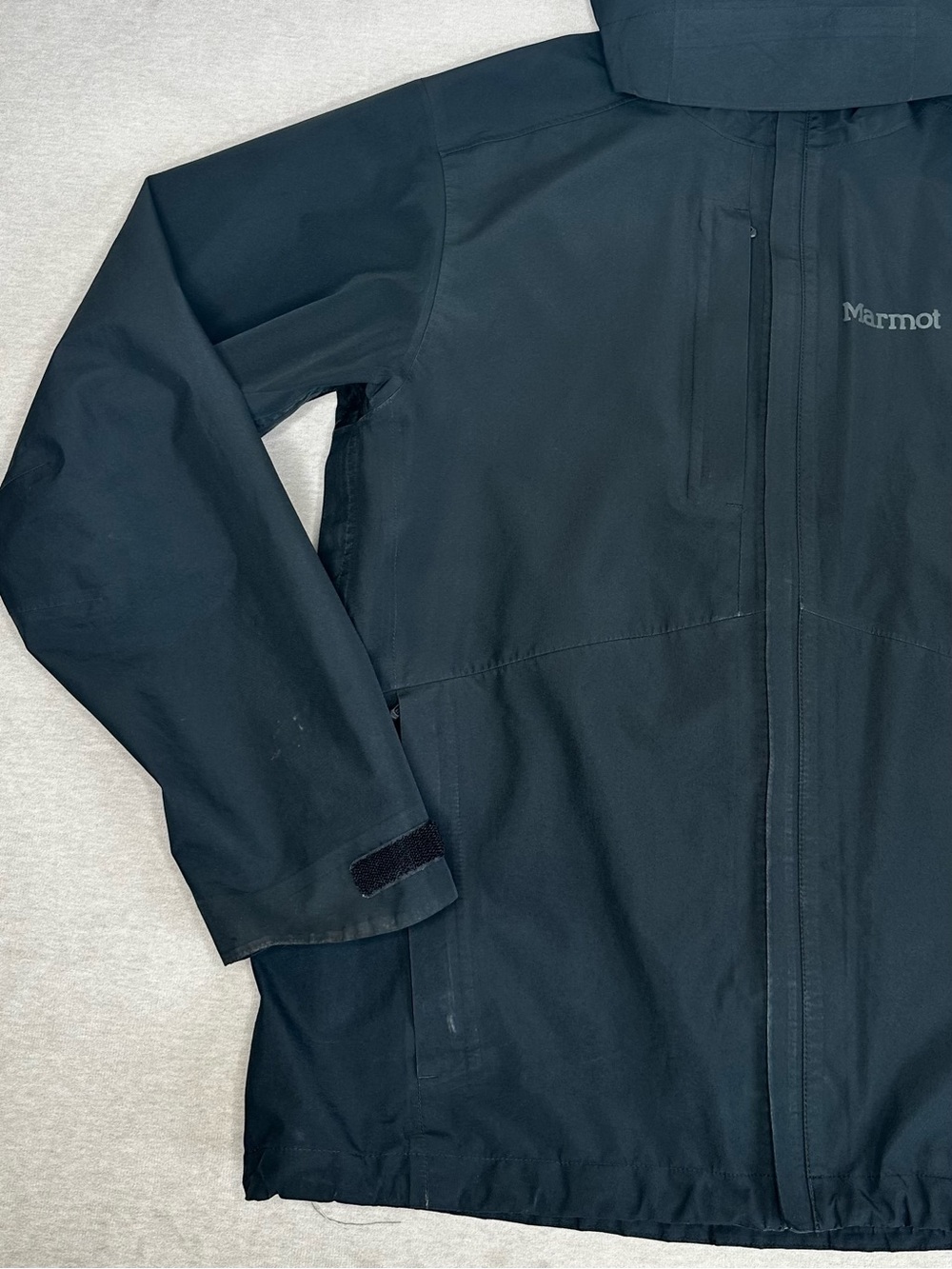 Marmot Men's Black Waterproof Jacket - Picture 2 of 13